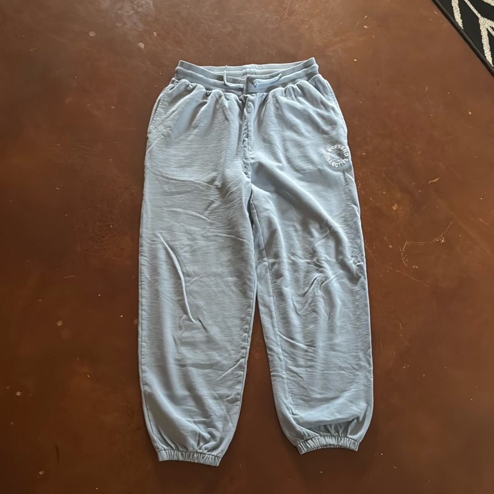 ASOS Design. Weekend collective sweatpants. US 8. Baby blue.